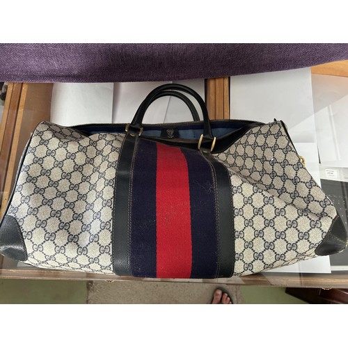 110 - Gucci Weekend Bag