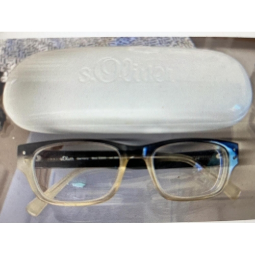 549 - x4 Pairs of Prescription Glasses with Cases