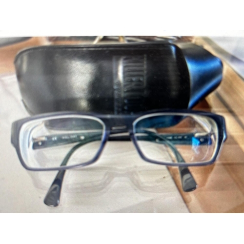 549 - x4 Pairs of Prescription Glasses with Cases