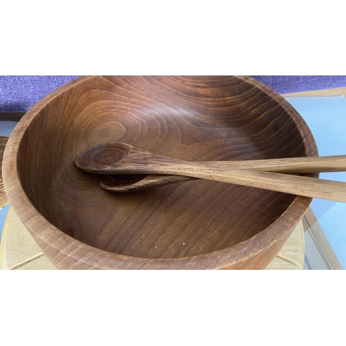 104 - Japanese Wood Folding Basket Together with Round Wooden Pizza Cutting Board and Large Salad Bowl wit... 