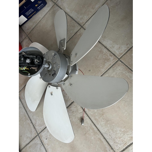 133 - Six-Arm Ceiling Fan-Light