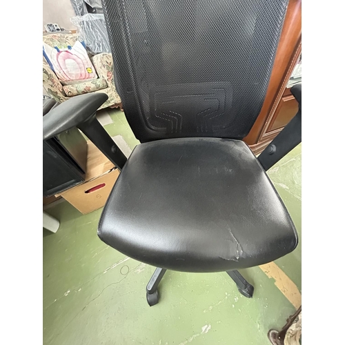 567 - High Back Black Office Chair (A/F)