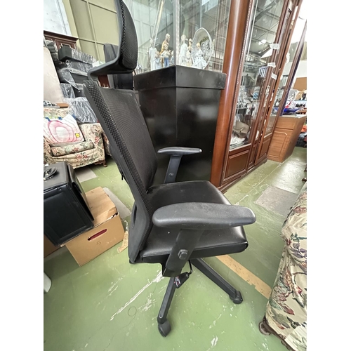 567 - High Back Black Office Chair (A/F)