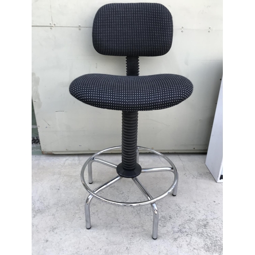 125 - Rocada Height Adjustable Chair/Stool