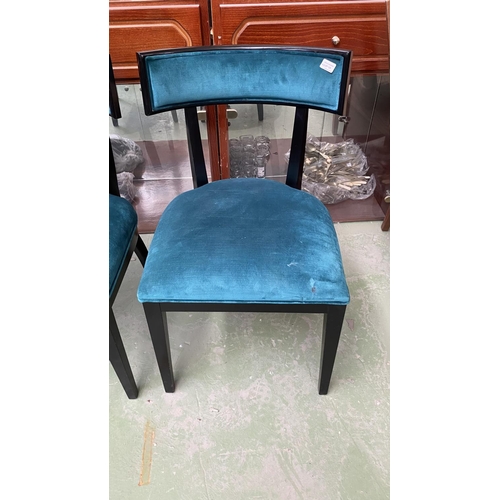 120 - x2 Modern Design Chairs Upholstered in Velvet Fabric