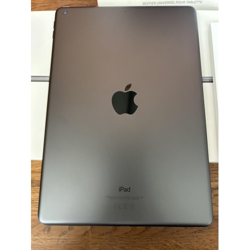 51 - Apple iPad A2602 64GB 10.2