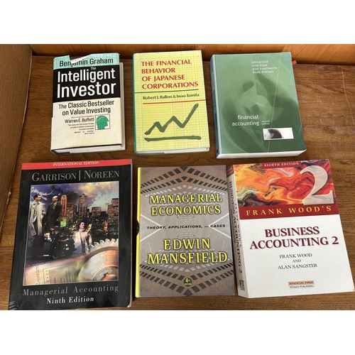 530 - Collection of 6 Books on Accounting and Finance