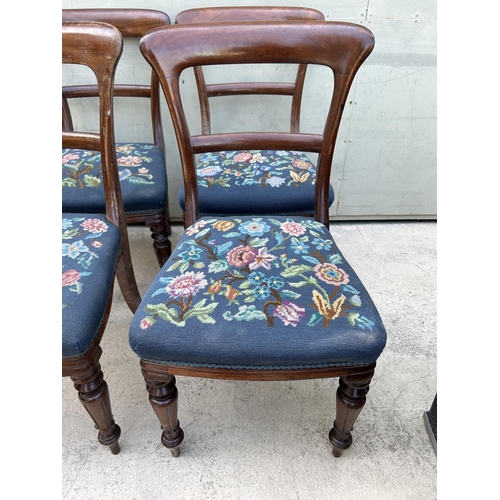 110 - Antique Victorian Circular Mahogany Dining Table with 4 Embroidered Matching Chairs (130cm Diameter,... 