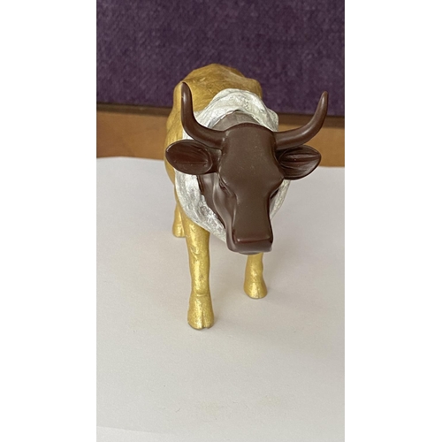 14 - Cow Parade Item 9010