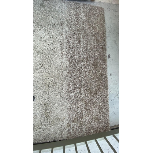 517 - Large High Pile Rug (Appr. 200 x 300cm)