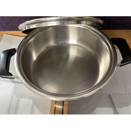 10 - IMCO Stainless Steel 18/10 Waterless Cooking Pot (27cm Diameter) Together with a Large Glass Jug and... 