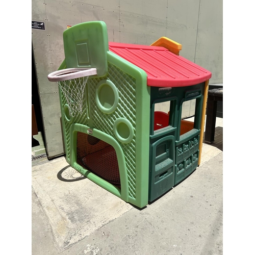 4 - 'Little Tikes' Large Outdoor Children Playground (Appr. 127 W. x 150 D. x 147cm H.)