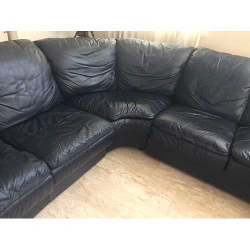 511 - Large Soft Real Leather Natuzzi Corner Sofa with Chaise Long (Takis Angelides - Appr. 270 x 230cm)