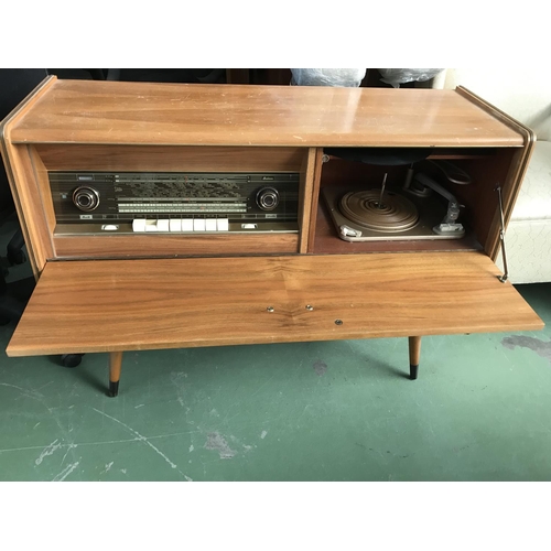 513 - Vintage 1950's SABA Radio Record Player, Made in Germany (A/F - W:105 x D:42cm x H:73cm)