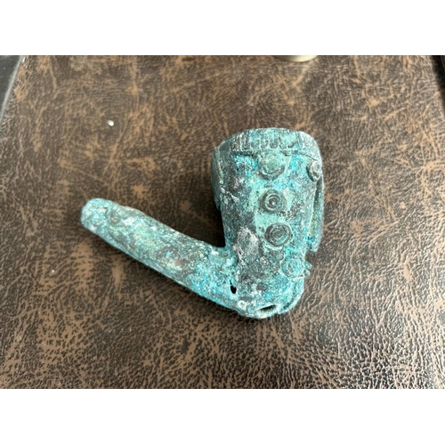 528 - Antique Collectible Pipe