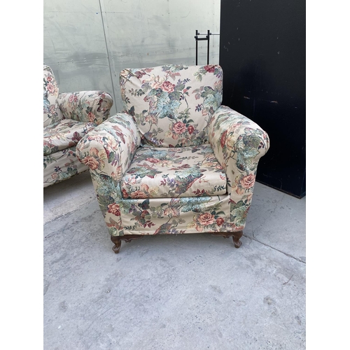 544 - Vintage 1960's 3-Seat Sofa and 2 Relax Armchairs with Flower Fabric Cover and Curved Wooden Legs