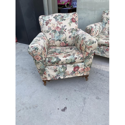 544 - Vintage 1960's 3-Seat Sofa and 2 Relax Armchairs with Flower Fabric Cover and Curved Wooden Legs