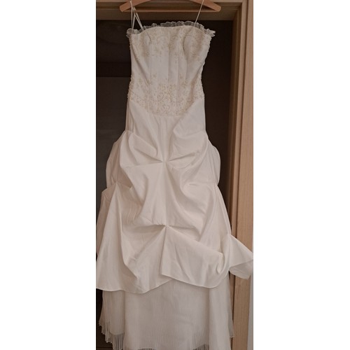 37A - Collection of 7 Wedding Dresses of Various Designs and Sizes, Mostly Made in USA