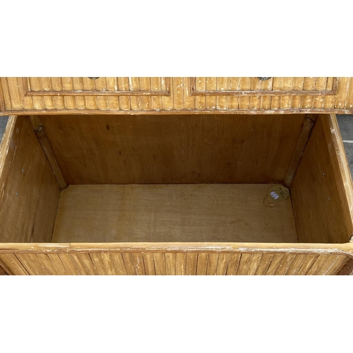 178 - Bamboo Trunk/Coffee Table (77 W. x 44 D. x 60cm H. - Unused but A/F - Missing Handles)