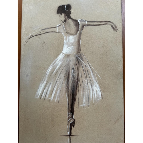 347 - Ballerina Wall Artwork (40 x 60cm)