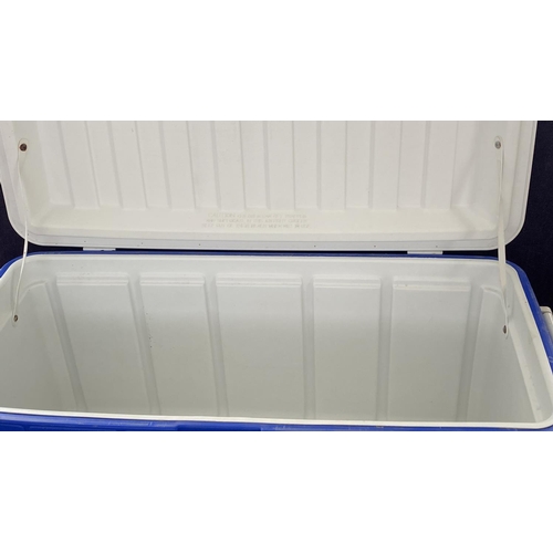 11 - Large Coleman Beverage/Food Cool Box (87 W. x 42 D. x 43cm H.)