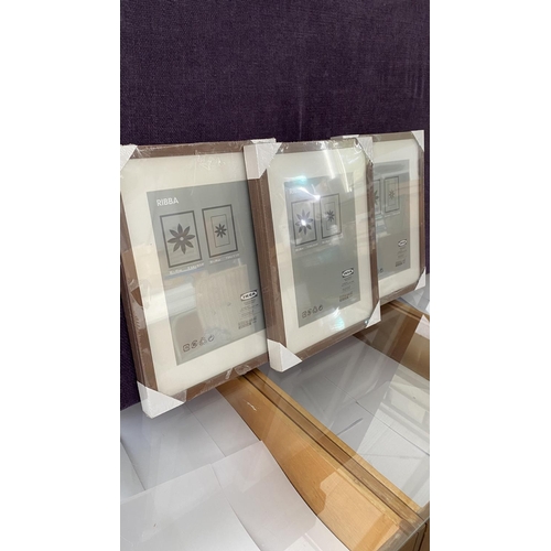 193 - x3 'Ikea Ribba' Picture/Photo Frames (Unused - 30 x 40cm/each)