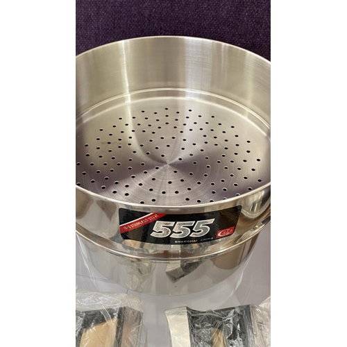 195 - 555 Stainless Steel Steamer Pot (Unused - 26cm Diameter)