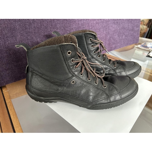 266 - Bata Soft and Comfortable Lace Up Boots for Men Size 41