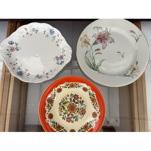 371 - Rosenthal Germany, Royal Albert and Greek Iron Stone Collectable Plates (x3pcs)