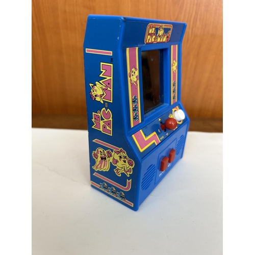 396 - Vintage 1980's Pac-Man Hand Held Electronic Game