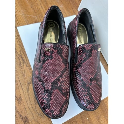 89 - Pair of Michael Kors Bordeaux Lizard Unisex Shoes