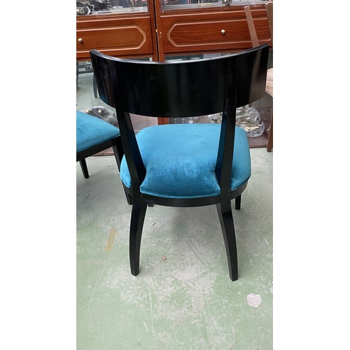 254 - x2 Modern Design Chairs Upholstered in Velvet Fabric