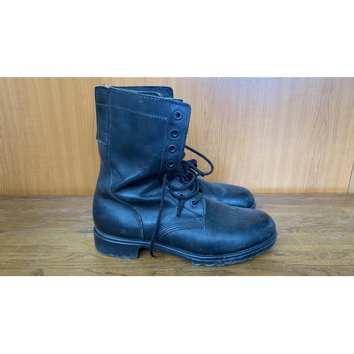 437 - Pair of 'Army' Boots Size 43