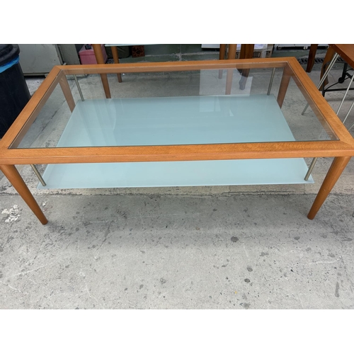 470 - Solid Wood Tempered Glass Top 2-Tier Coffee Table (120 W. x 70 D. x 40cm H.)