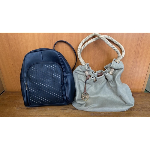 128 - x2 Ladies Bags