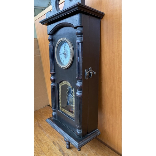 139 - Wooden Decorative Wall Clock (Needs Battery)