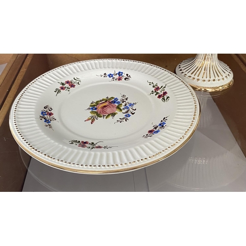 143 - Vintage Martan 679/MO Center Piece Pedestal Bowl with Matching Martan 669/MO Platter