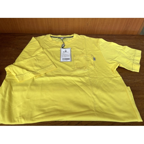 156 - Aquascutum London Keenan Men's Yellow/Grey K/Shirt Size L Reg. (Unused)