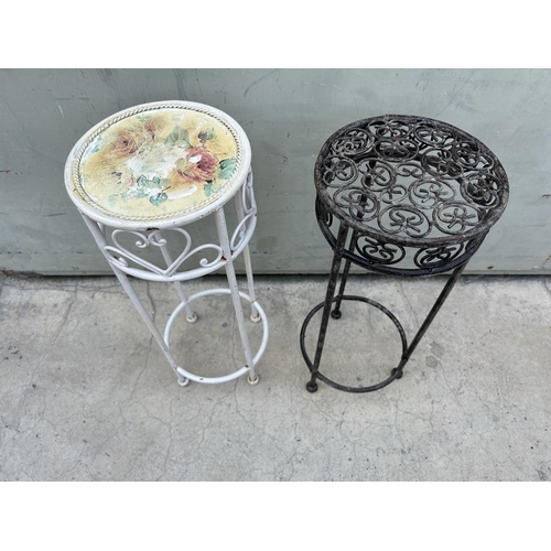 167 - x2 Small Vintage Metal Circular Side Tables