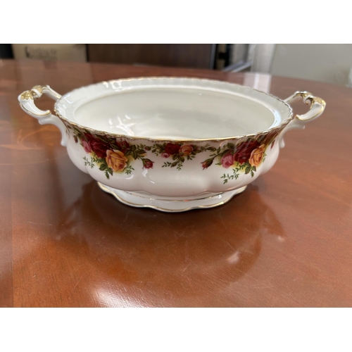 97 - Vintage Royal Albert Old Country Roses Tureen Base