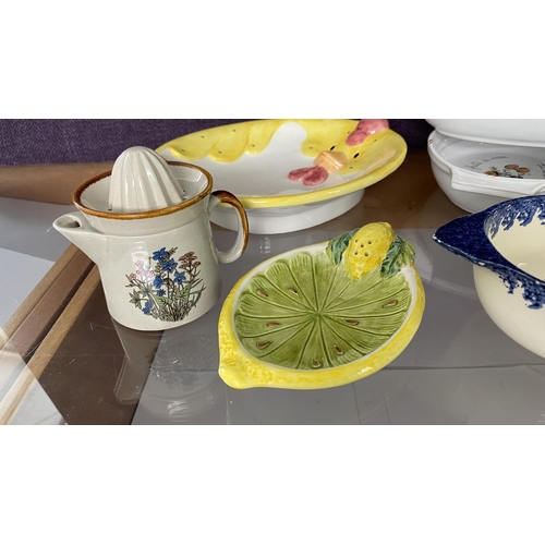 259 - Interesting Assortment of Crockery Items