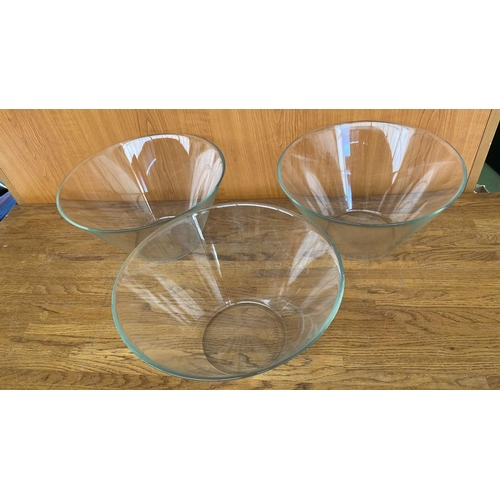 107 - x3 Clear Glass Cone Shaped Salad Bowls