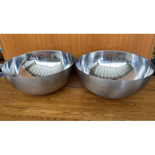 109 - x2 'Ikea' Heavy Duty Stainless Steel Mixing Bowls Model 21559 (36cm Diameter)