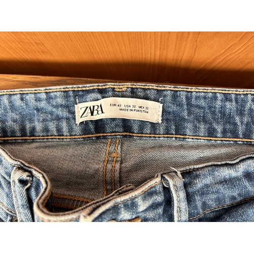 176 - Pair of Zara Cargo Jeans Size 32 (Unused)