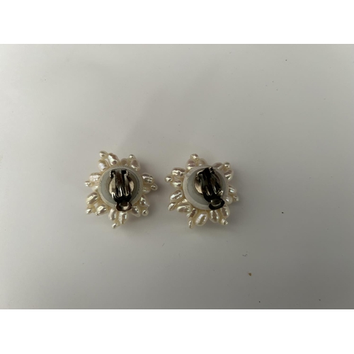 143 - Pair of Pearl Clip on Earrings