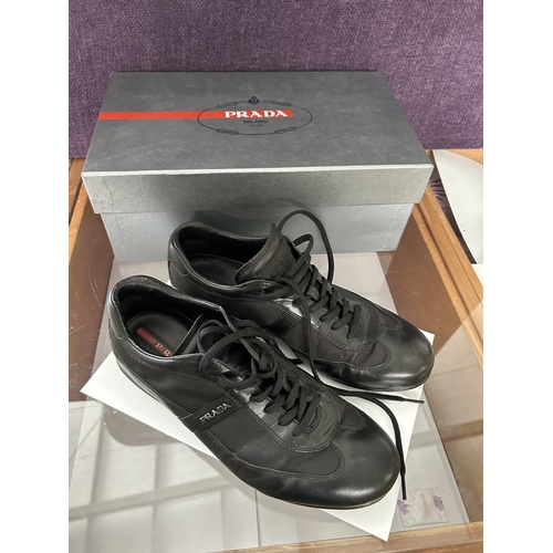 170 - Pair of Prada Men's Black shoes Size 7/41