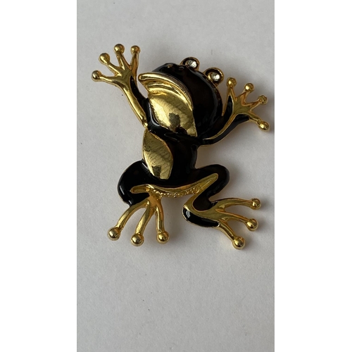 223 - Vintage Lucky Frog Brooch From 1970's