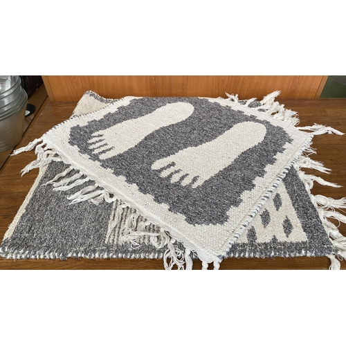 81 - x2 Small Cream and Grey Woven Rugs with Fringes (57 x 54cm and 124 x 58cm)