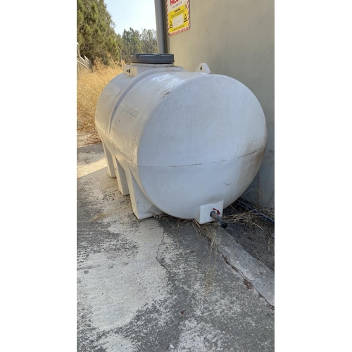 85 - Plastikon S4 2000L Horizontal Cylindrical Water Tank with Legs