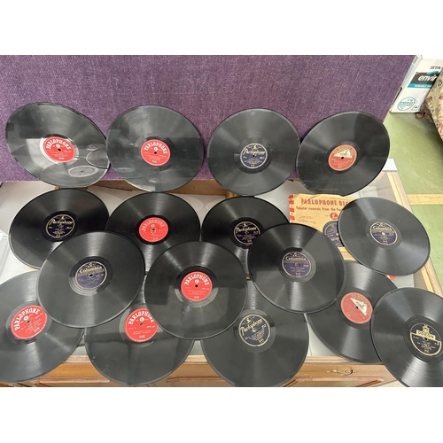 65 - Collection of 17 Vintage Greek Columbia, Parlophone and Other Gramophone Records 78rpm